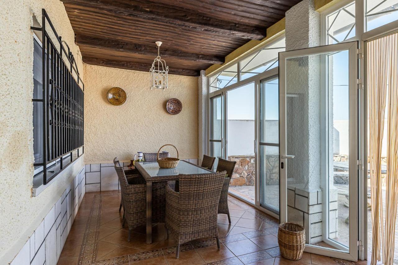 Waou Deluxe Cottage Titulcia Luaran gambar