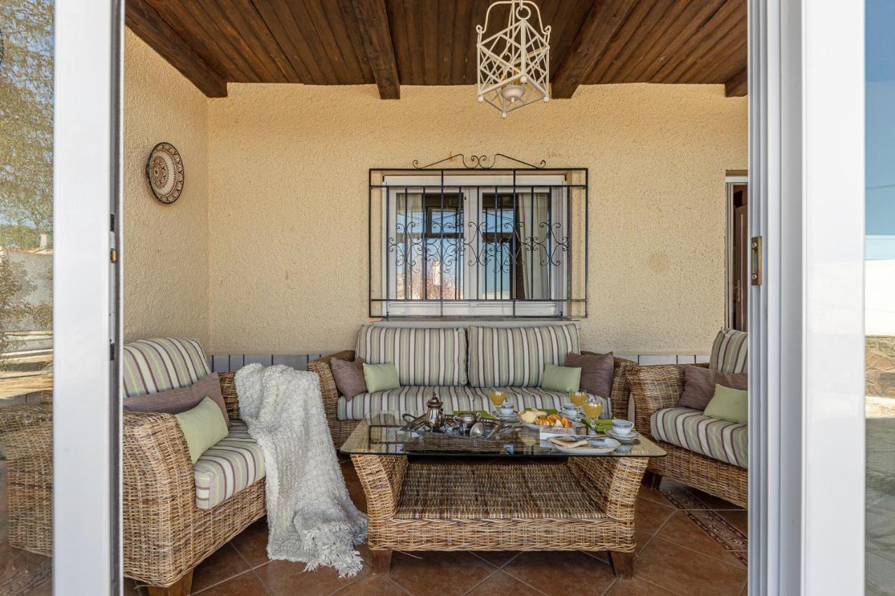 Waou Deluxe Cottage Titulcia Luaran gambar