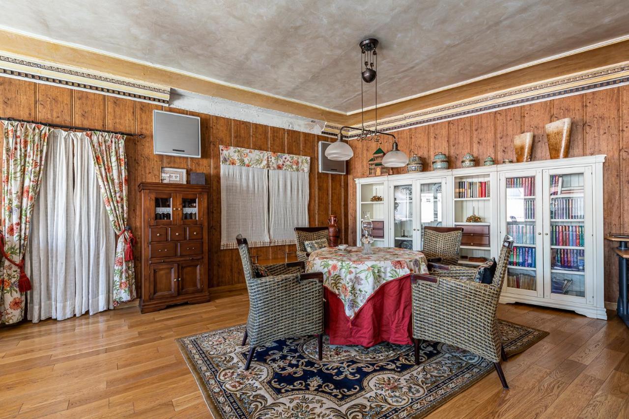 Waou Deluxe Cottage Titulcia Luaran gambar