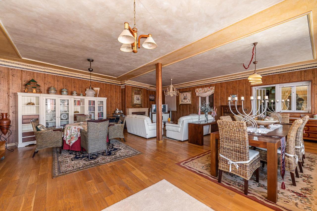 Waou Deluxe Cottage Titulcia Luaran gambar