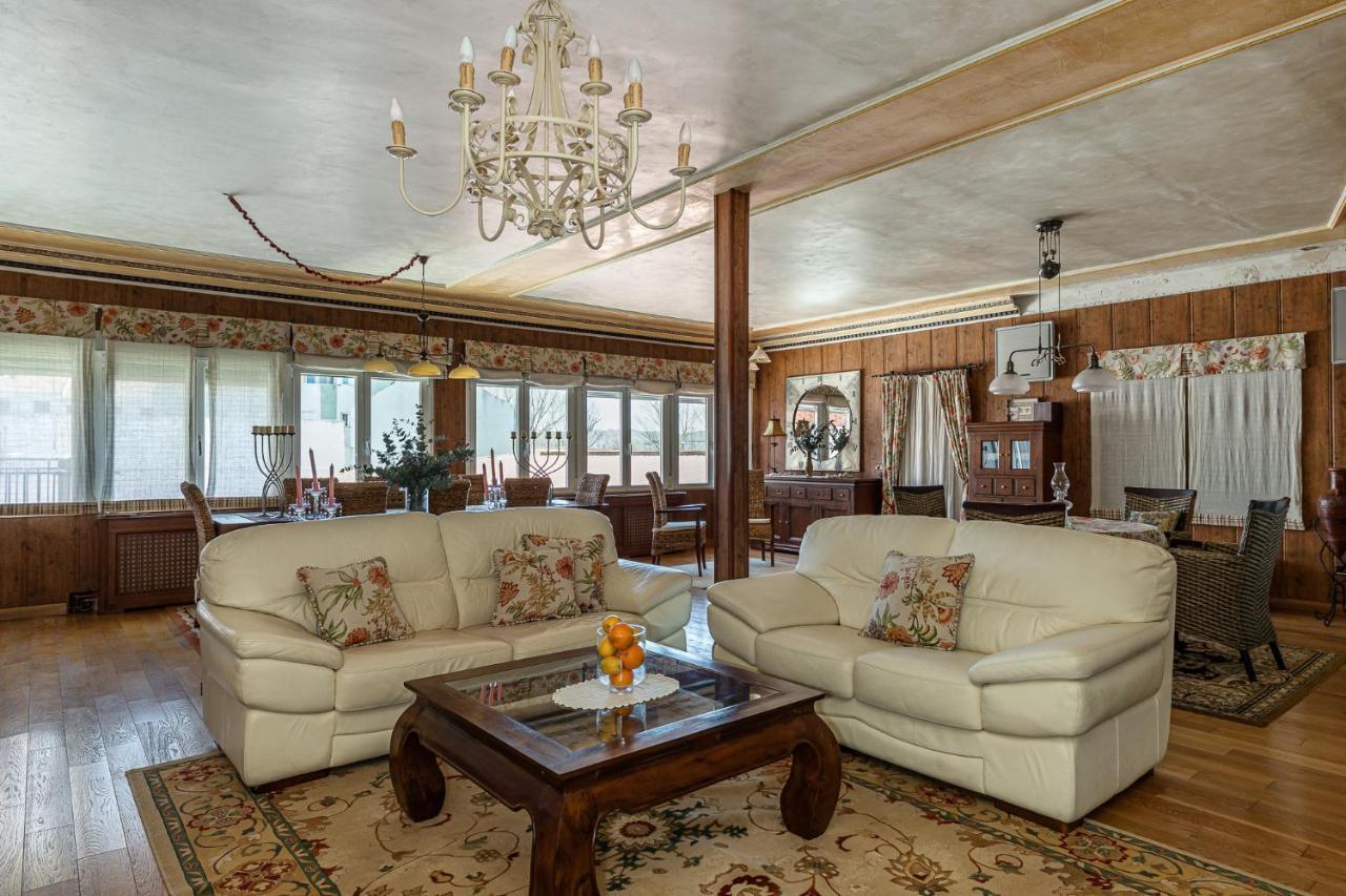 Waou Deluxe Cottage Titulcia Luaran gambar