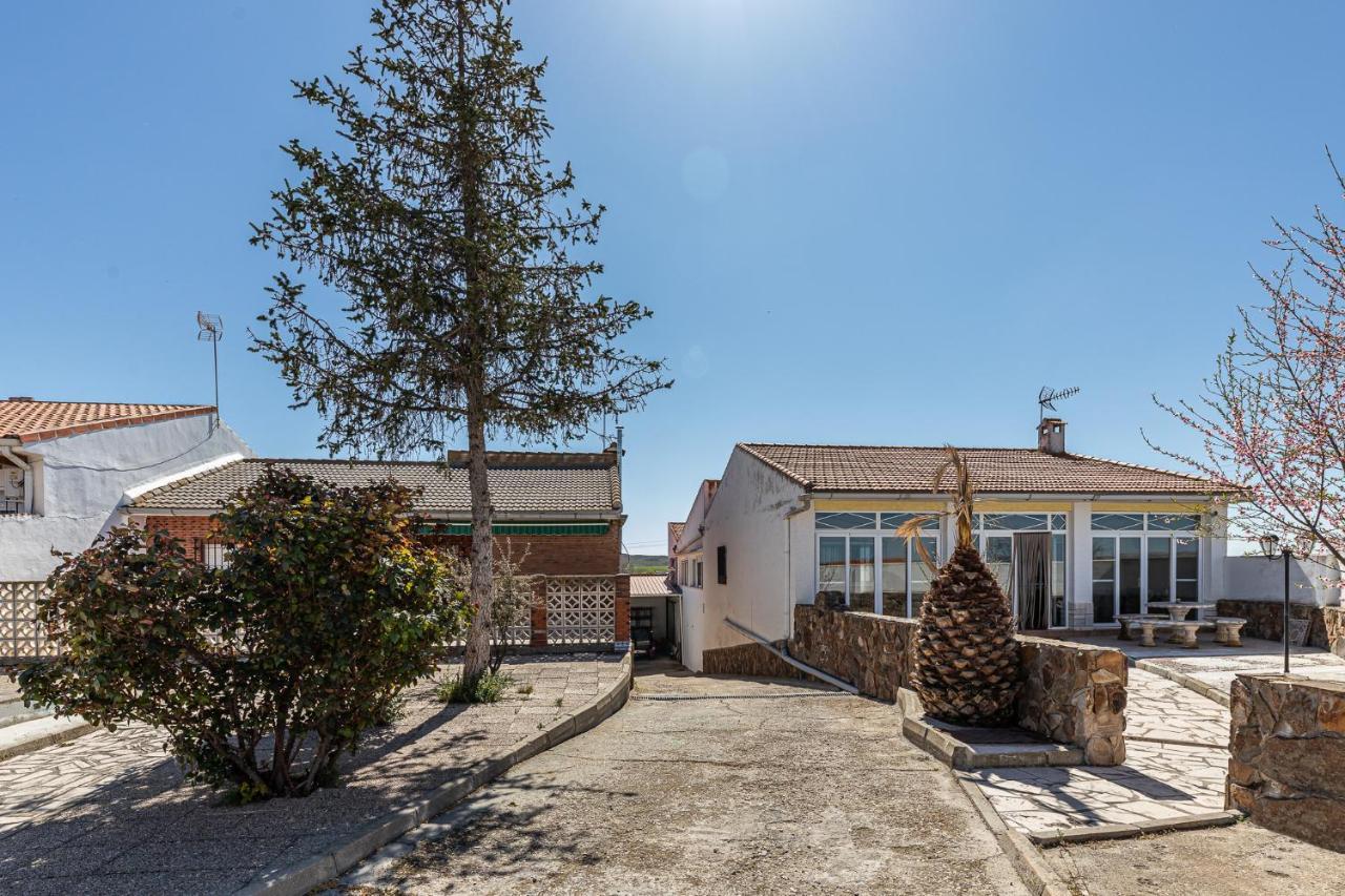 Waou Deluxe Cottage Titulcia Luaran gambar
